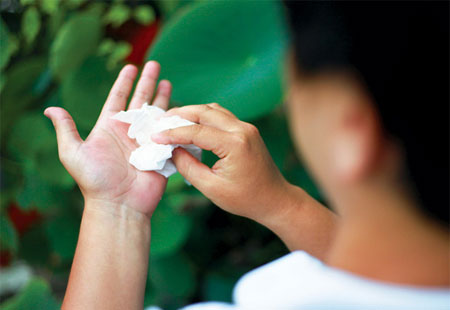 Cách ngăn chứng đổ mồ hôi tay