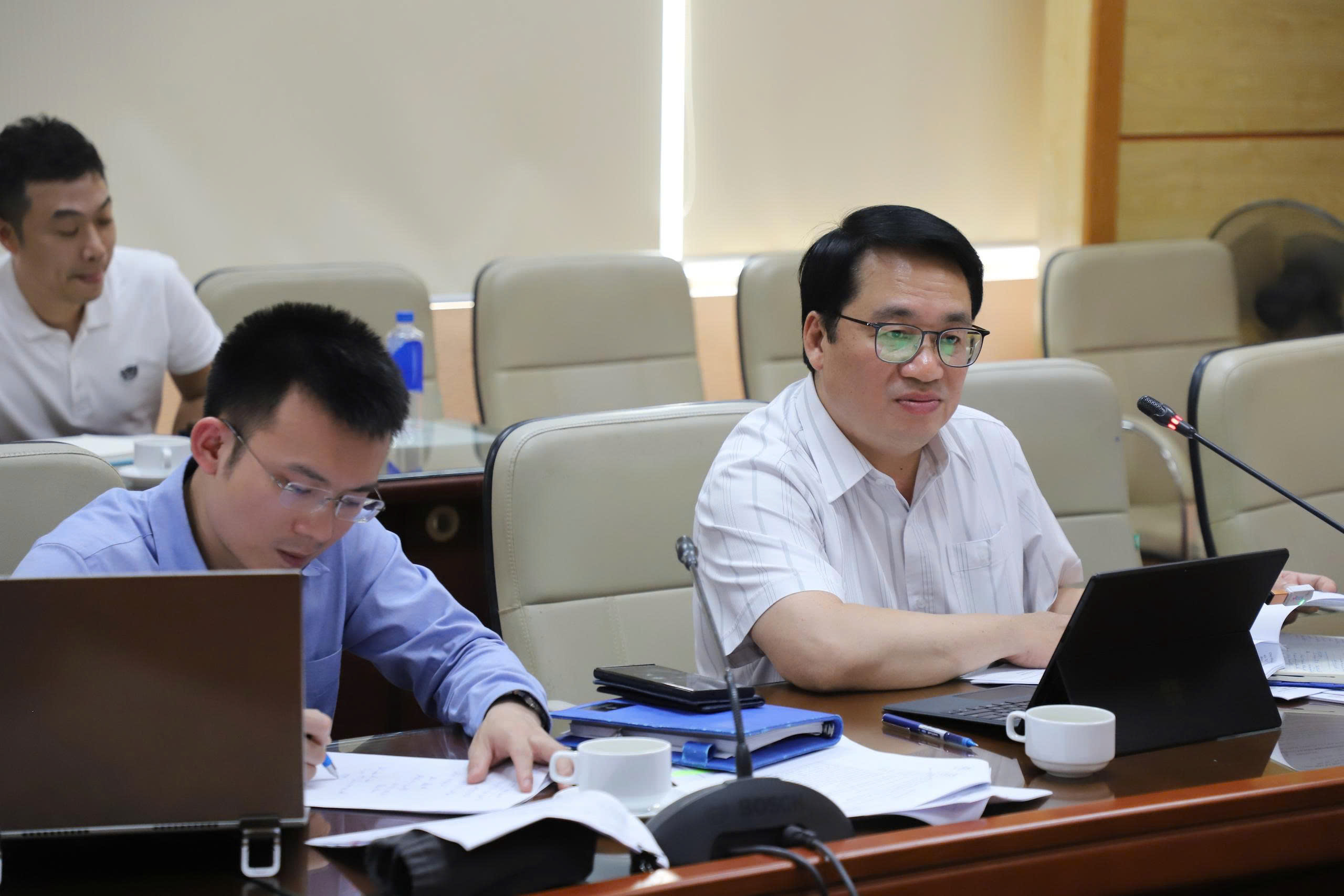 Thúc đẩy hoàn thiện hành lang pháp lý để triển khai chính sách về an toàn thực phẩm hiệu quả- Ảnh 3. Thúc đẩy hoàn thiện hành lang pháp lý để triển khai chính sách về an toàn thực phẩm hiệu quả- Ảnh 3.