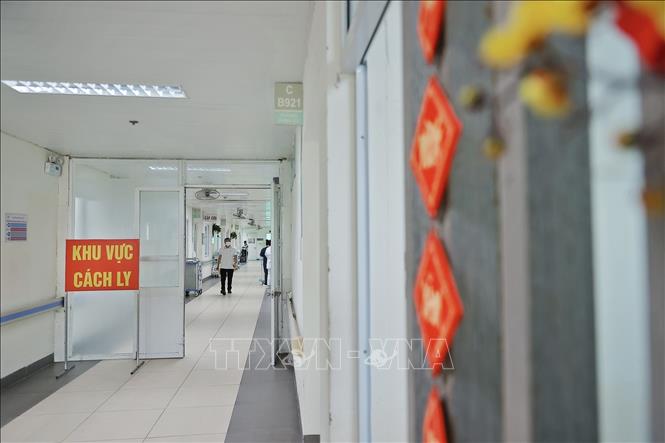 Hà Nội gia tăng ca mắc COVID-19, cảnh giác với biến chủng mới BA.3.2