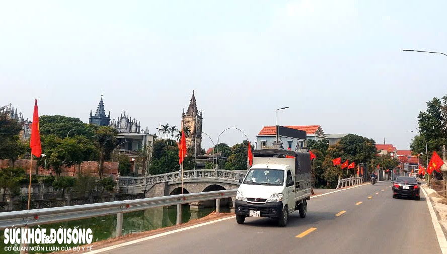 Người dân giáo xứ Đồng Bình đặt trọn niềm tin từ những lá phiếu bầu- Ảnh 1.