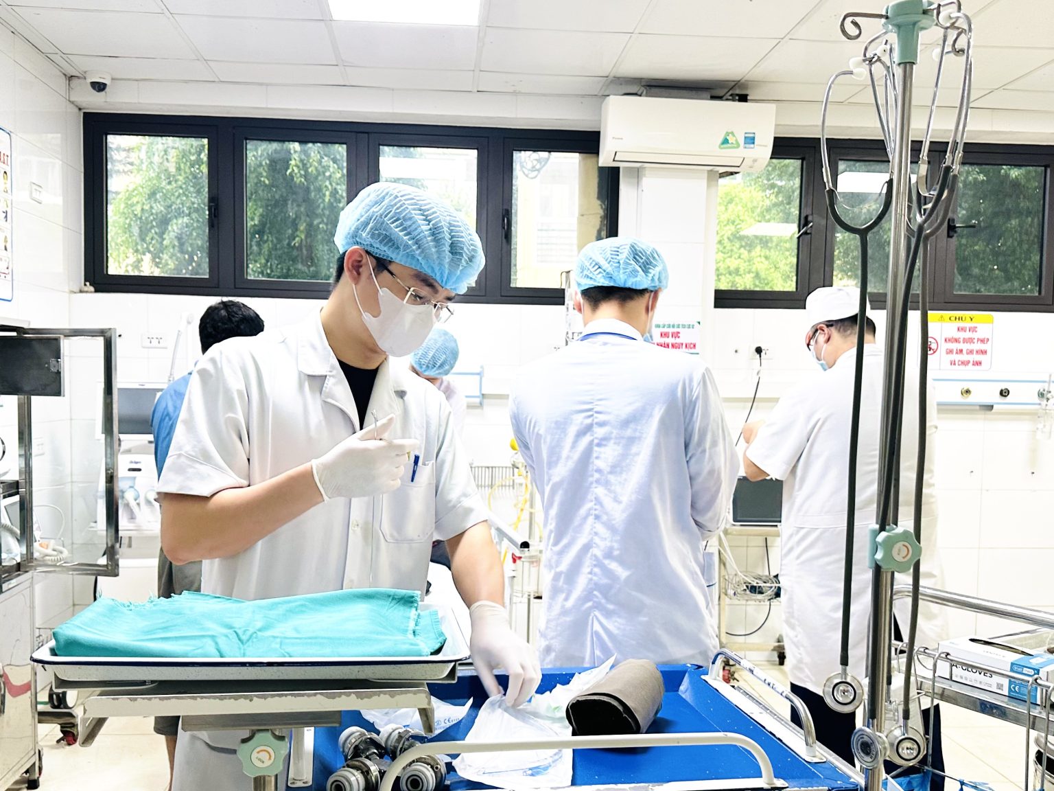 Các trạm y tế từ biển đến miền núi xa ở Thanh Hóa sẵn sàng phục vụ ngày bầu cử- Ảnh 2.