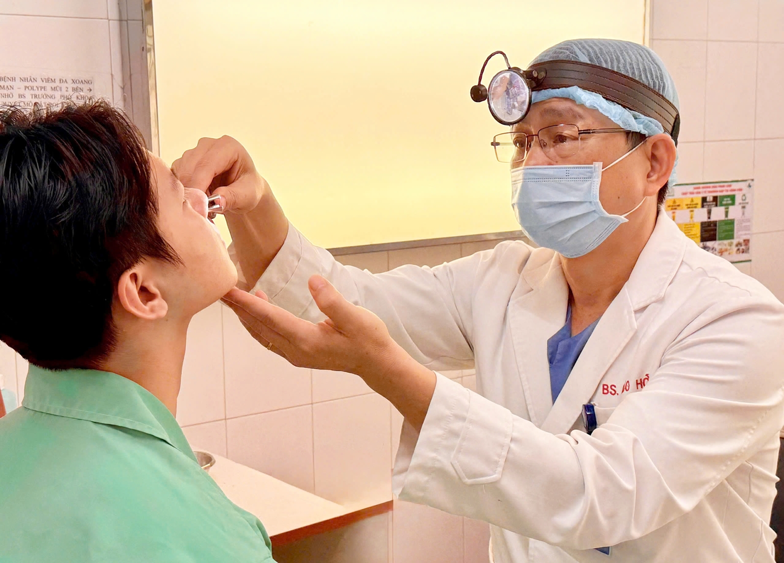 Cảnh báo nguy hiểm từ trường hợp viêm xoang nhẹ đến biến chứng hủy xương trán- Ảnh 1. Cảnh báo nguy hiểm từ trường hợp viêm xoang nhẹ đến biến chứng hủy xương trán- Ảnh 1.