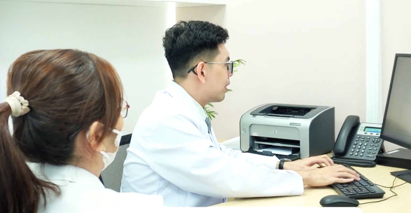 Cảnh giác đi tiểu liên tục dù không uống nhiều nước: đừng nhầm tưởng là suy thận- Ảnh 1. Cảnh giác đi tiểu liên tục dù không uống nhiều nước: đừng nhầm tưởng là suy thận- Ảnh 1.