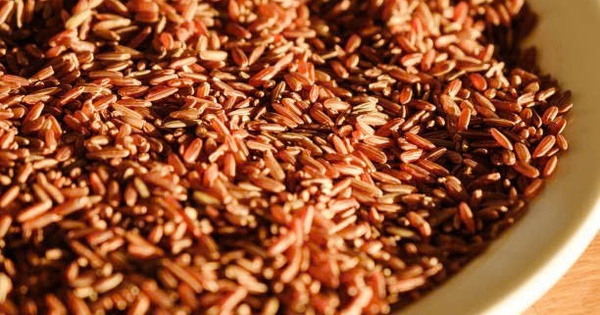 Gạo lứt có thực sự tốt hơn gạo trắng để giảm cân?