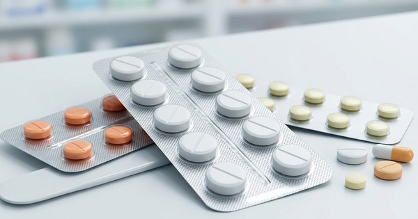 Axit uric đã về ngưỡng bình thường: Bệnh nhân gout có được tự ý dừng thuốc?