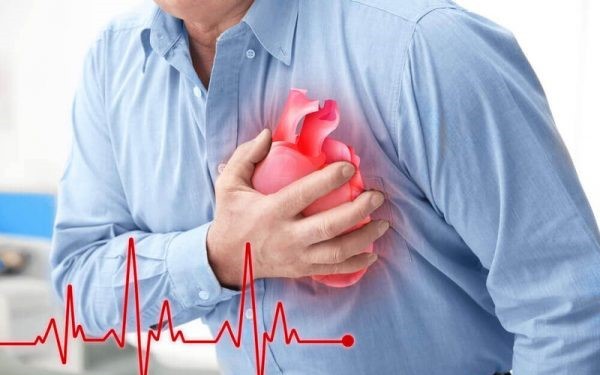 Khó thở tức ngực cảnh báo sớm các bệnh tim mạch nguy hiểm