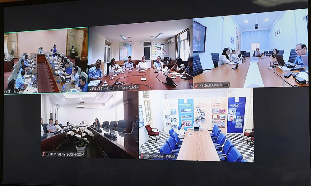 Các đơn vị khối phòng bệnh tiếp tục đẩy mạnh giám sát, phòng ngừa dịch bệnh hiệu quả- Ảnh 10. Các đơn vị khối phòng bệnh tiếp tục đẩy mạnh giám sát, phòng ngừa dịch bệnh hiệu quả- Ảnh 10.