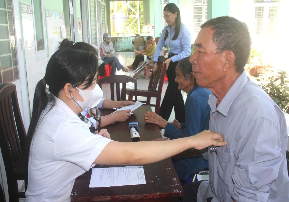 Buổi sáng đặc biệt ở xã Lương Tâm- Ảnh 1. Buổi sáng đặc biệt ở xã Lương Tâm- Ảnh 1.