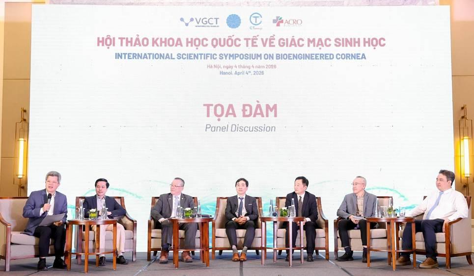 Công nghệ ghép giác mạc sinh học sẽ giúp hàng vạn người Việt thoát cảnh mù loà- Ảnh 2. Công nghệ ghép giác mạc sinh học sẽ giúp hàng vạn người Việt thoát cảnh mù loà- Ảnh 2.