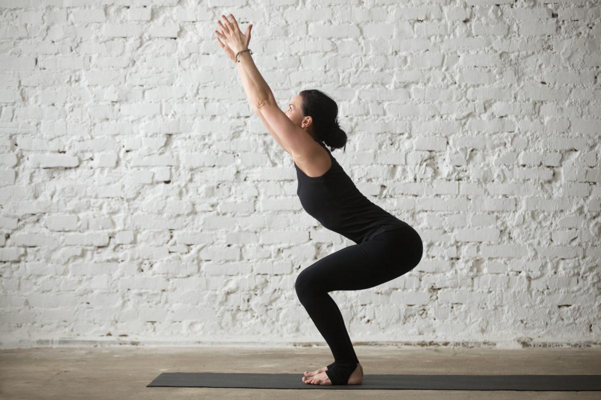 6 tư thế Yoga xóa tan mệt mỏi buổi sáng- Ảnh 4. 6 tư thế Yoga xóa tan mệt mỏi buổi sáng- Ảnh 4.