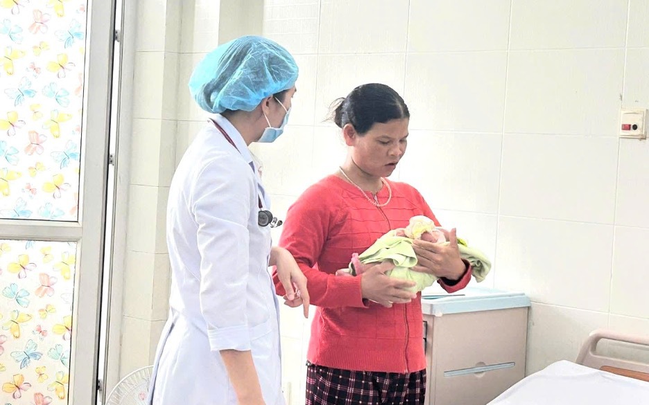 Bác sĩ 3 chuyên khoa phối hợp cứu sống bệnh nhân đa chấn thương ngực bụng, vỡ gan