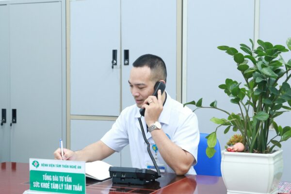 Tổng đài tư vấn tâm lý – tâm thần ở Nghệ An: Kết nối sớm, ngăn ngừa bệnh nặng