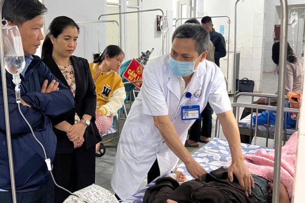 Bộ Y tế vào cuộc vụ 64 người ở Quảng Trị nghi ngộ độc thực phẩm sau ăn bánh mì