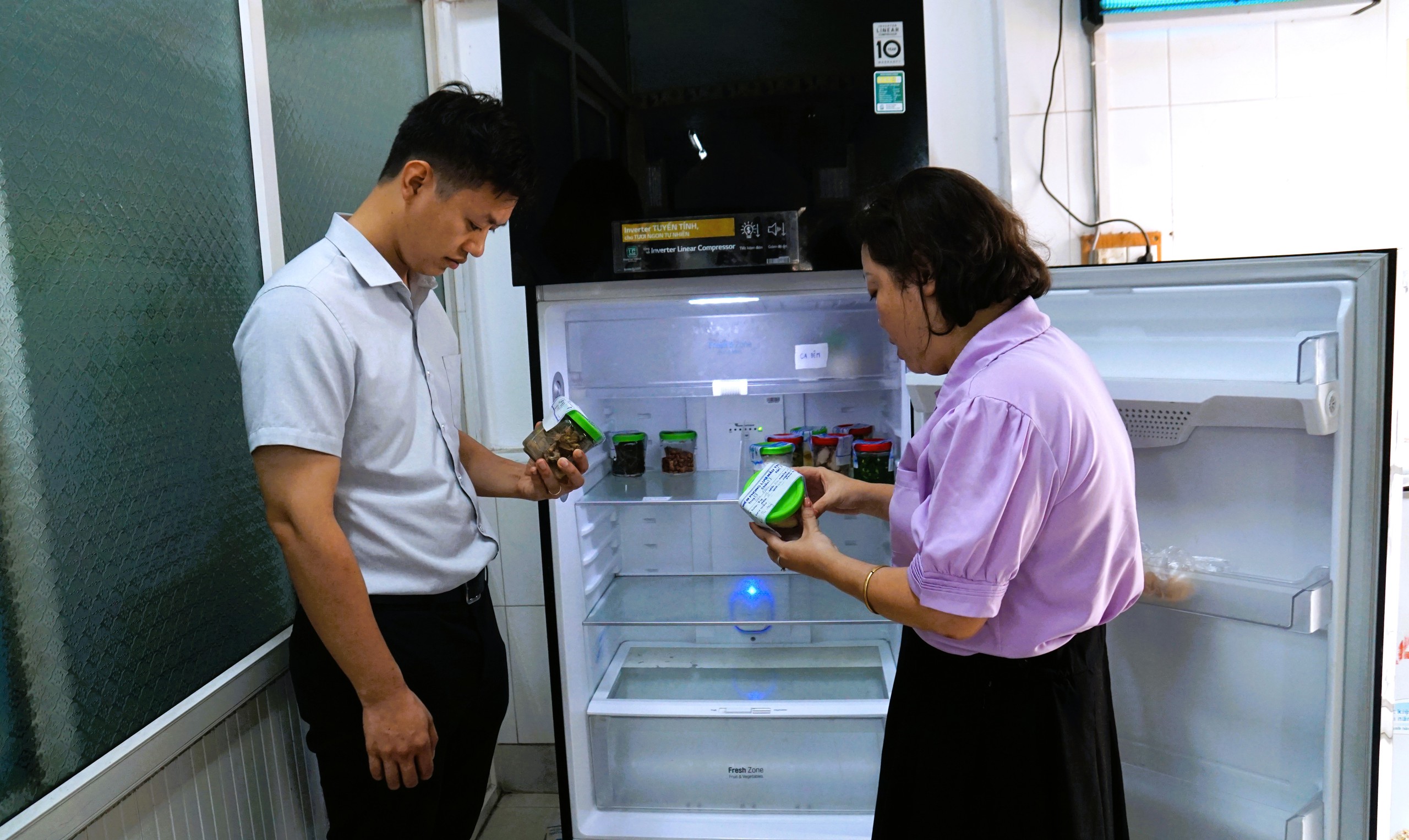 UBND TP Hải Phòng chỉ đạo nóng về công tác quản lý an toàn thực phẩm- Ảnh 1. UBND TP Hải Phòng chỉ đạo nóng về công tác quản lý an toàn thực phẩm- Ảnh 1.