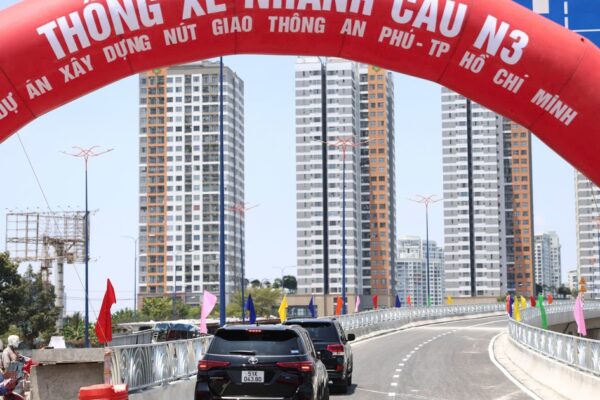 TPHCM thông xe thêm 2 nhánh cầu tại nút giao An Phú, giảm áp lực cửa ngõ phía Đông