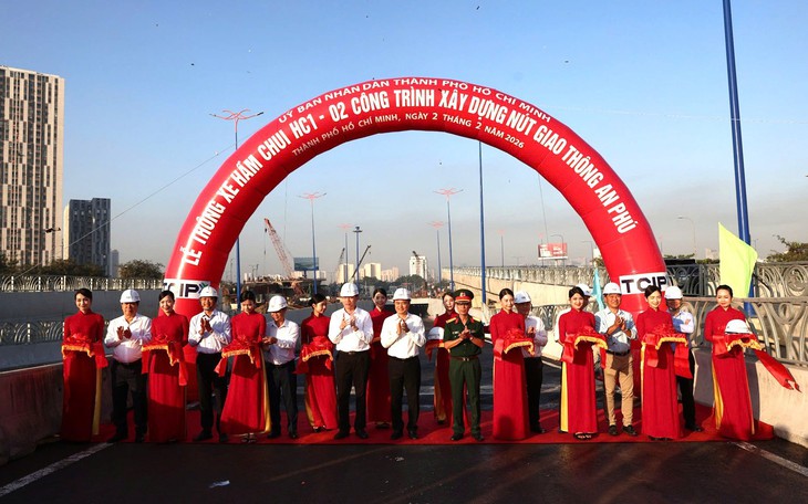 Thông xe hầm chui nút giao An Phú, giảm ùn tắc phía đông TPHCM