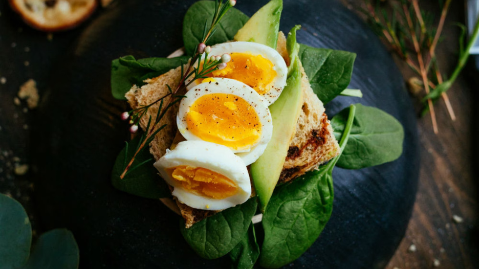 Cách ăn trứng gà để làm đẹp da, chống lão hóa- Ảnh 1.