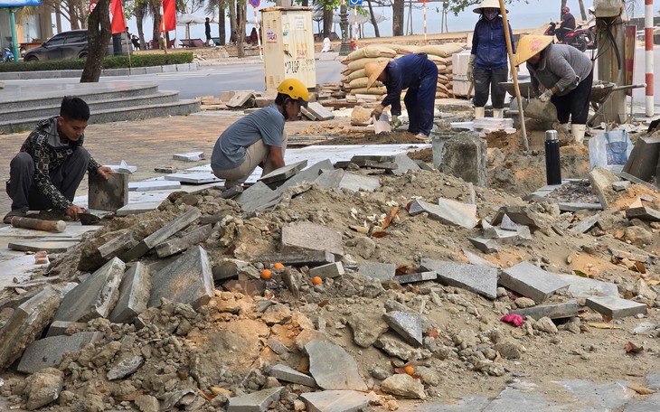 Biển người ‘ken đặc’ Sầm Sơn- Ảnh 8.