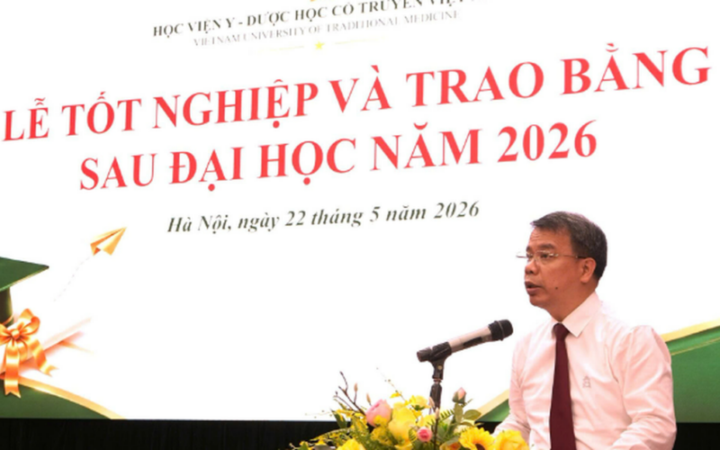 Trao bằng cho 218 học viên sau đại học trong lĩnh vực Y – Dược học cổ truyền