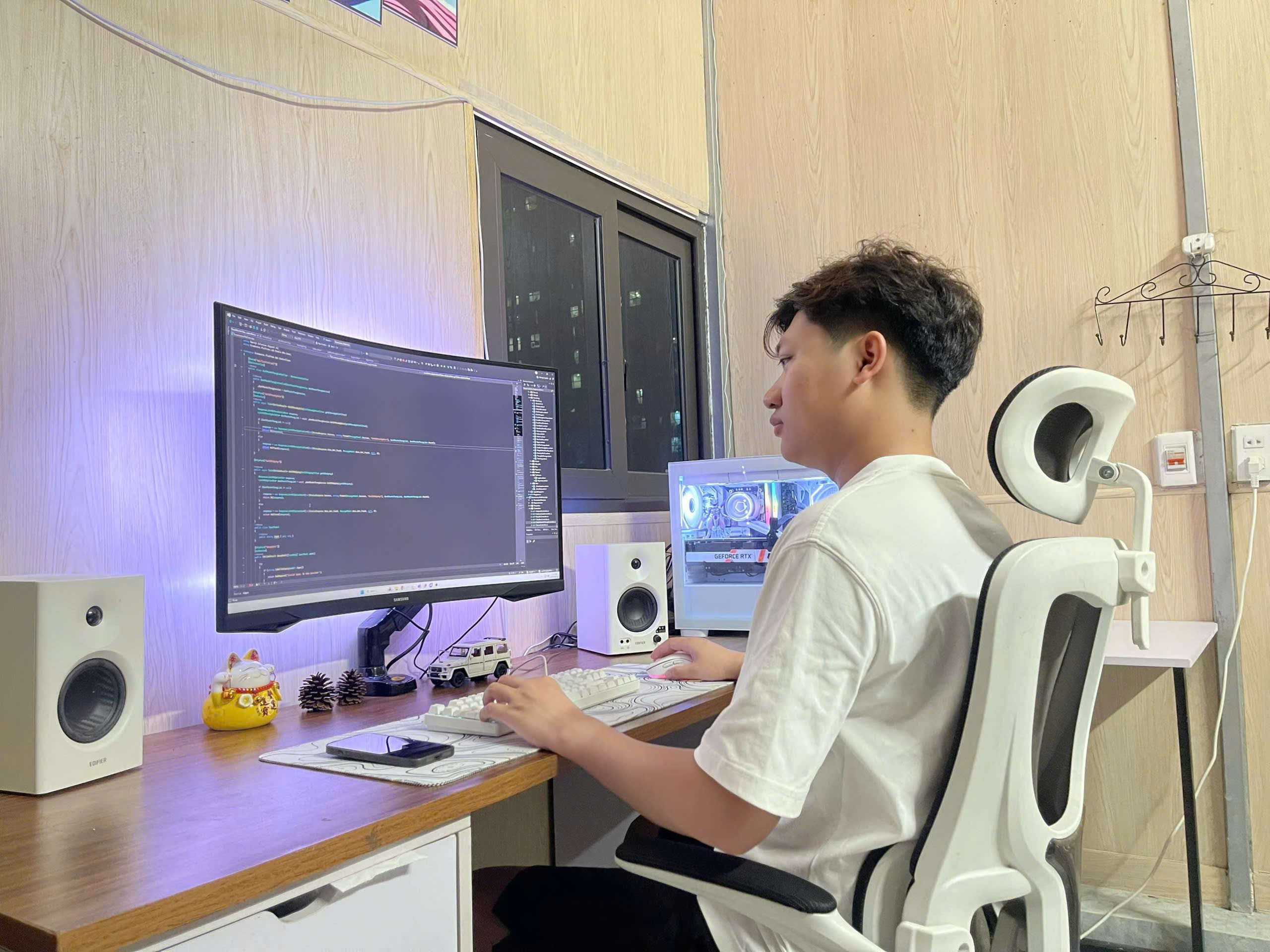 2-17784838606671939126293 Chủ trọ thu tiền điện quá giá có thể bị phạt tới 30 triệu đồng: Người thuê mong chấm dứt cảnh 'gánh phí vô lý'- Ảnh 2.