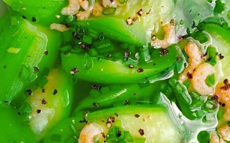 Canh mướp nấu tôm: Món ăn thanh nhiệt, bổ khí huyết ngày hè