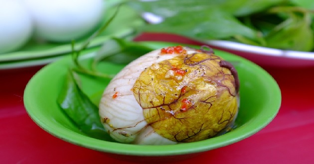 an-trung-vit-lon-co-tac-dung-gi-co-beo-khong-al-17809584077711420056507 7 nhóm người cần thận trọng khi ăn trứng vịt lộn- Ảnh 1.