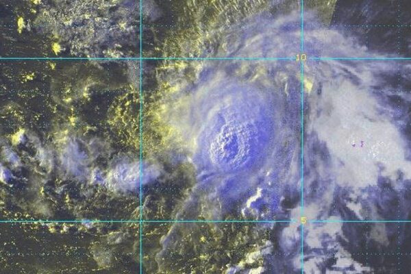Bão Hagupit có vào Biển Đông những ngày tới?