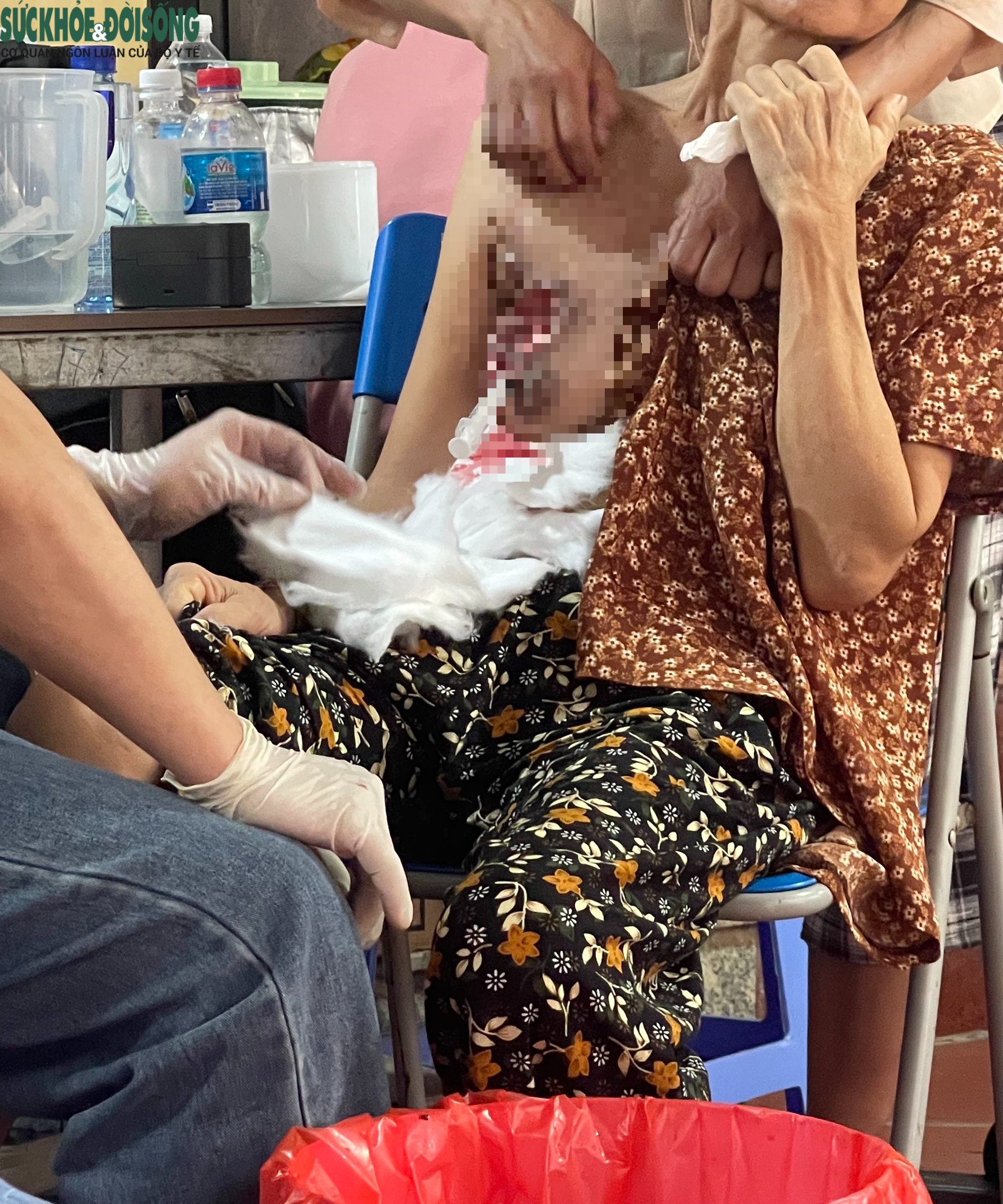 Chuyện rùng mình giữa Hà Nội: Tự ý 'mổ' khối u ngay tại cơ sở chữa bệnh bằng nước- Ảnh 8.