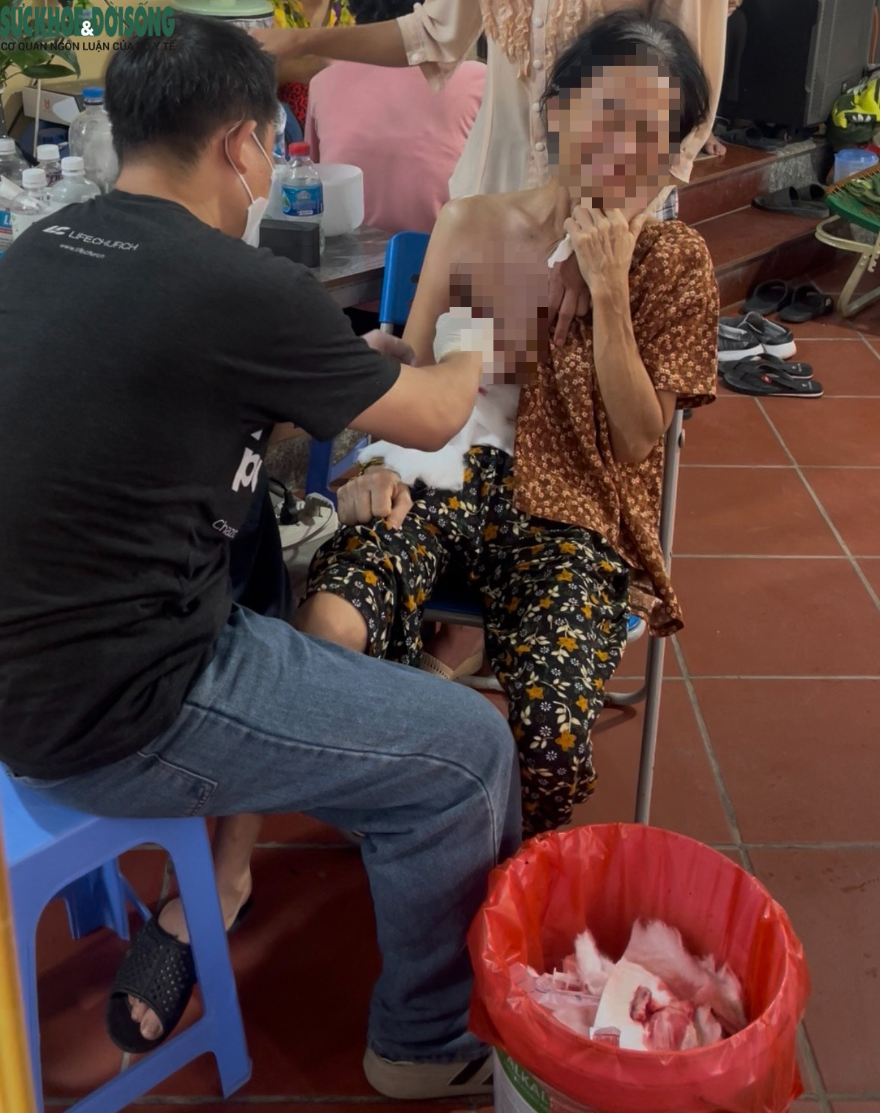 Chuyện rùng mình giữa Hà Nội: Tự ý 'mổ' khối u ngay tại cơ sở chữa bệnh bằng nước- Ảnh 10.