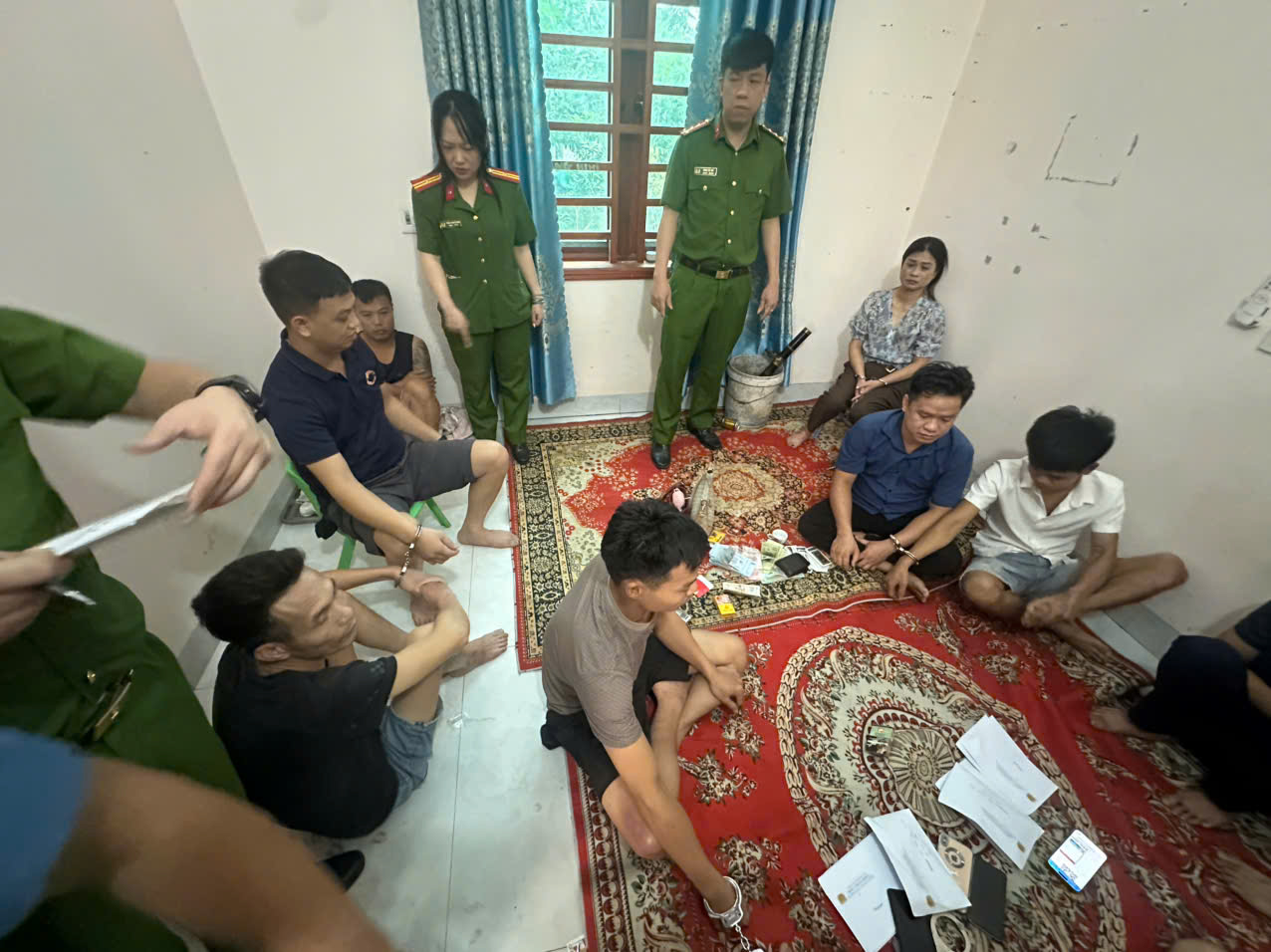 choi-lieng-1777970910490610125389 Khởi tố 14 bị can chơi Liêng trong đợt cao điểm bảo đảm ANTT phục vụ Giỗ Tổ Hùng Vương- Ảnh 1.