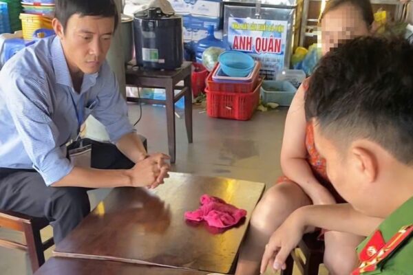 Phường ở Huế thông tin kết quả xác minh vụ ‘đĩa cơm vỉa hè giá 100 nghìn”
