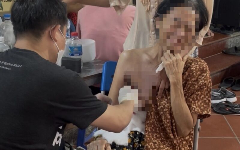 Chuyện rùng mình giữa Hà Nội: Tự ý ‘mổ’ khối u ngay tại cơ sở chữa bệnh bằng nước