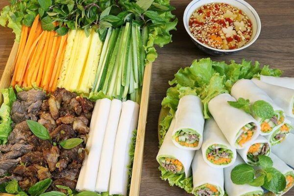 Phở cuốn: Biến tấu món phở thanh mát giúp giảm cân, giữ dáng