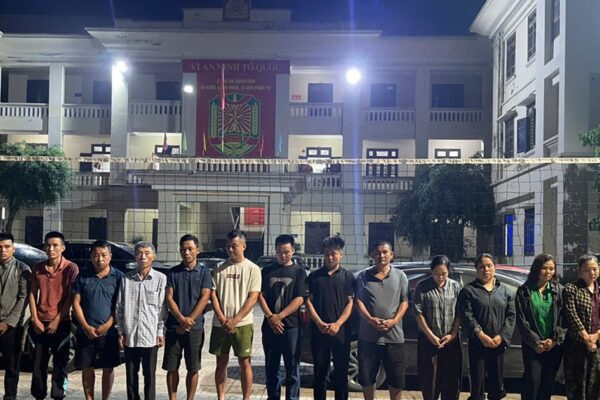 Vây bắt sòng bạc xóc đĩa trong rừng