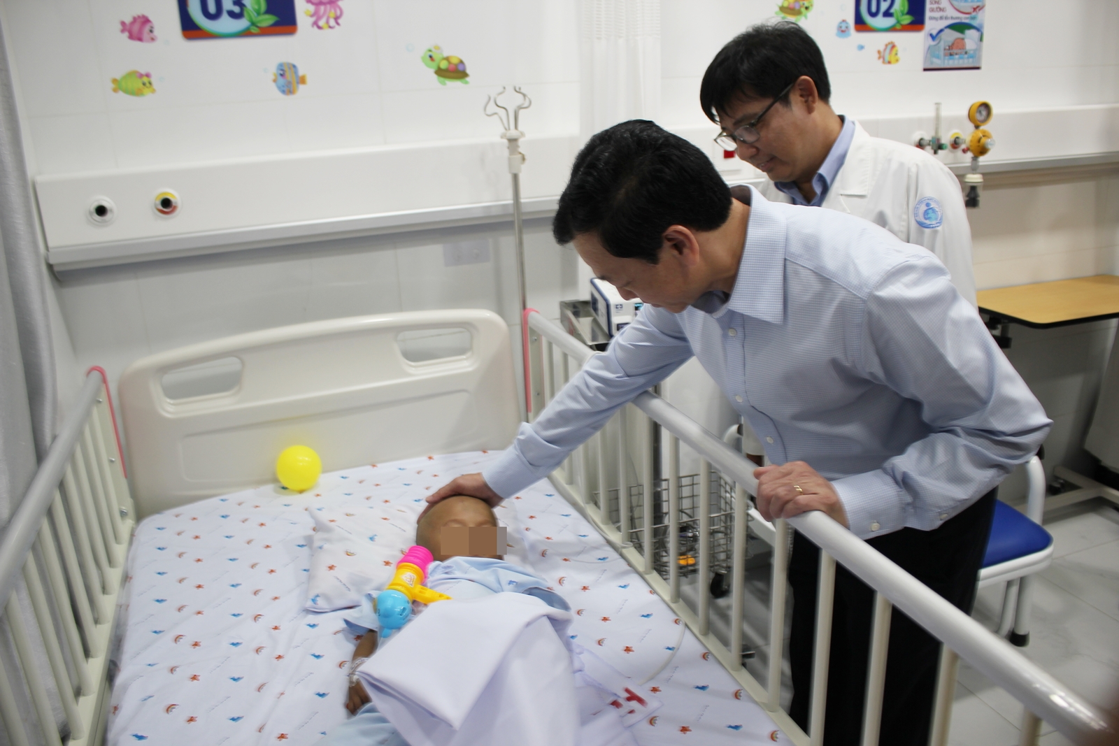 img3904-17782210781101888660721 Thứ trưởng Bộ Y tế Nguyễn Tri Thức: 'Đừng để trẻ bị bạo hành rồi mới vào cuộc'- Ảnh 1.