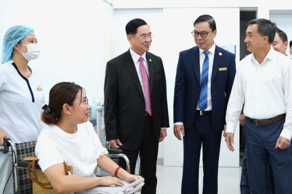 Tiêu chuẩn chất lượng nâng cao đối với bệnh viện phải lấy an toàn người bệnh làm trục xuyên suốt