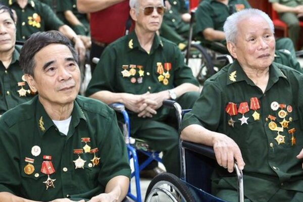 Thông qua đề xuất sửa đổi Pháp lệnh Ưu đãi người có công với cách mạng