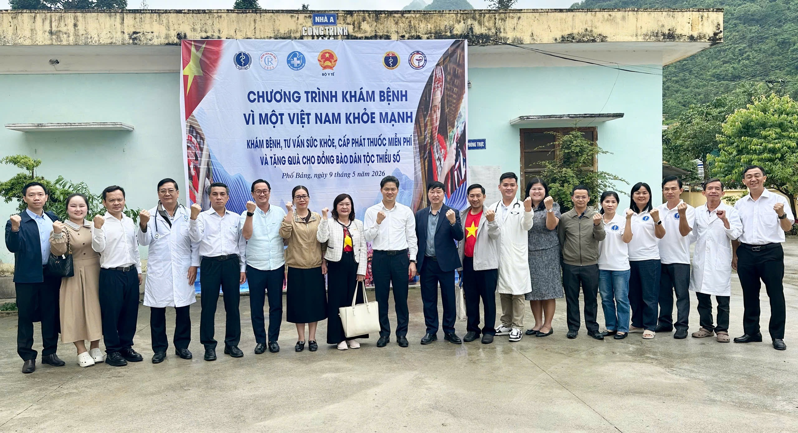 pho-bang-5-17783922388002097801636 Từ Lũng Cú, Phố Bảng lan tỏa tinh thần phòng bệnh từ sớm, từ xa nơi vùng biên Tổ Quốc - Ảnh 19.