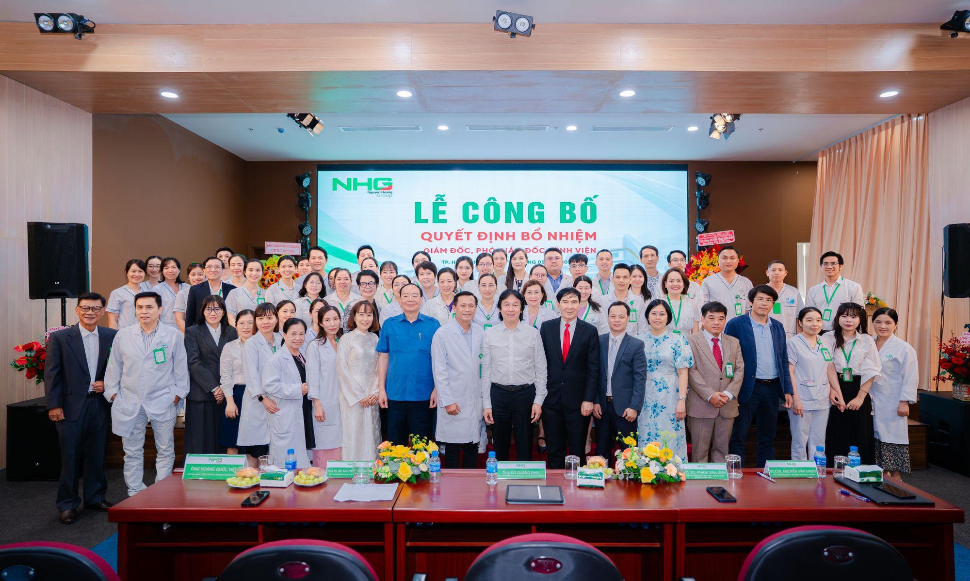 photo-1778569605066-17785696052941085813772 Bổ nhiệm GS.TS.BSCKII Phạm Văn Lình làm Giám đốc Bệnh viện Vạn Phúc- Ảnh 3.