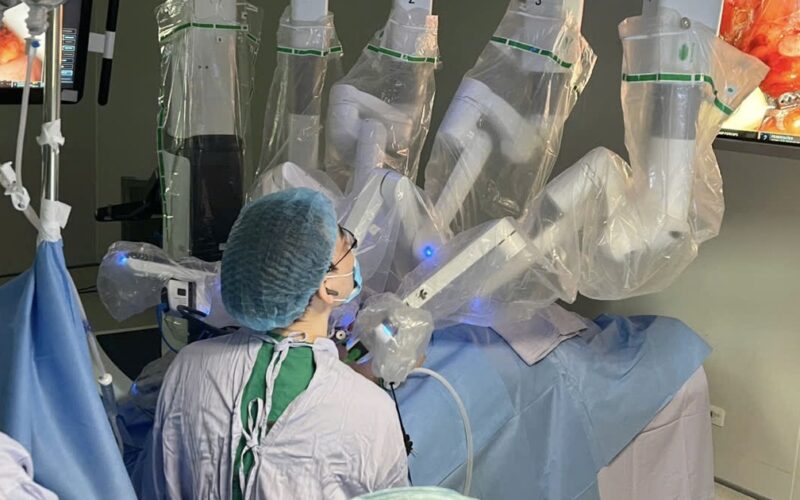 Nam bệnh nhân phát hiện ung thư tuyến tiền liệt từ triệu chứng tiểu khó, tiểu buốt