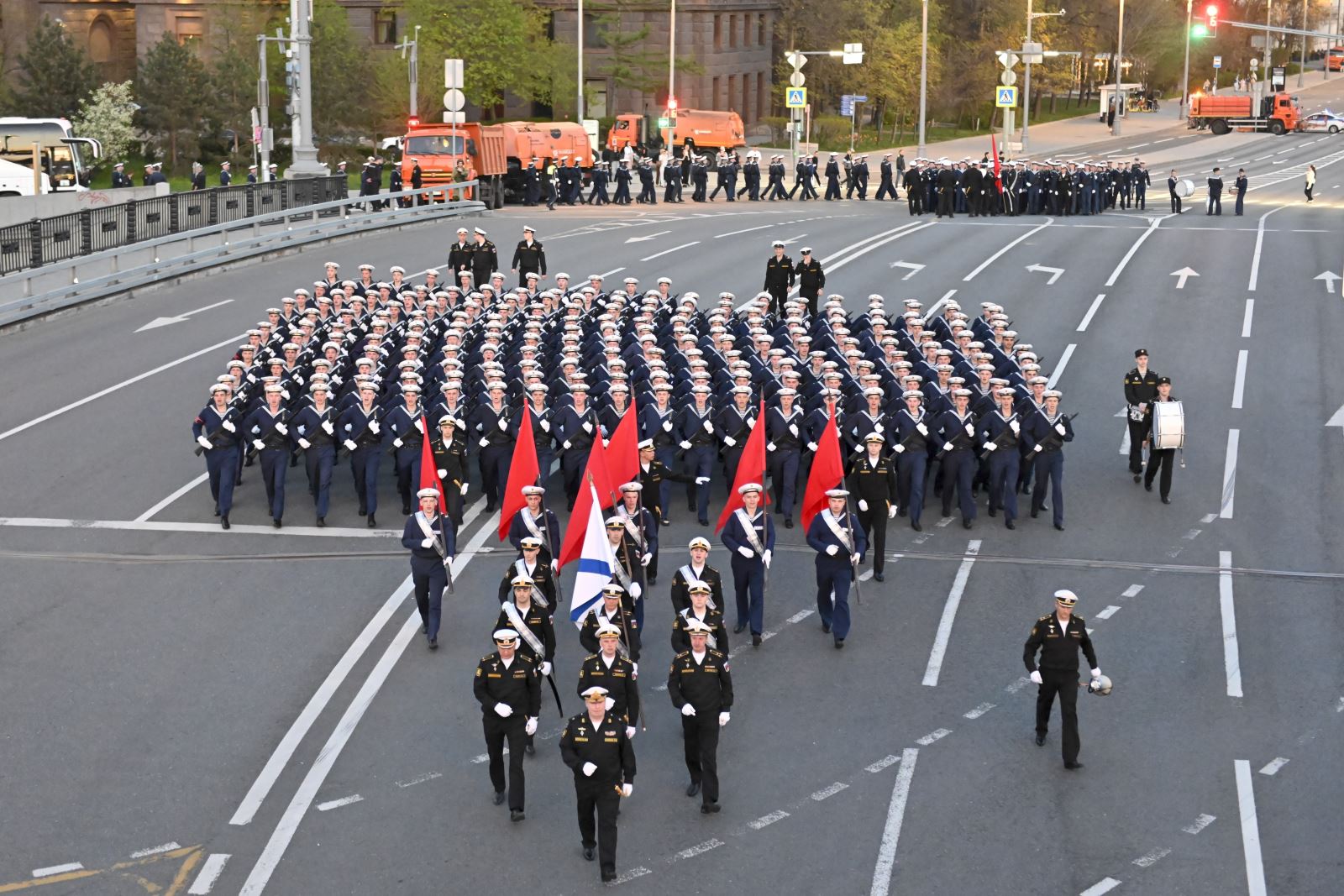 vnapotalngavaukrainedeutuyenbongungban8740883-1778288561316-17782885616061385891926 Tổng thống Ukraine ký sắc lệnh đặc biệt về Quảng trường Đỏ khi Nga duyệt binh Ngày Chiến thắng- Ảnh 2.