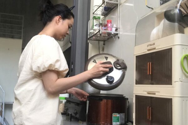 Chủ trọ thu tiền điện quá giá có thể bị phạt tới 30 triệu đồng: Người thuê mong chấm dứt cảnh ‘gánh phí vô lý’