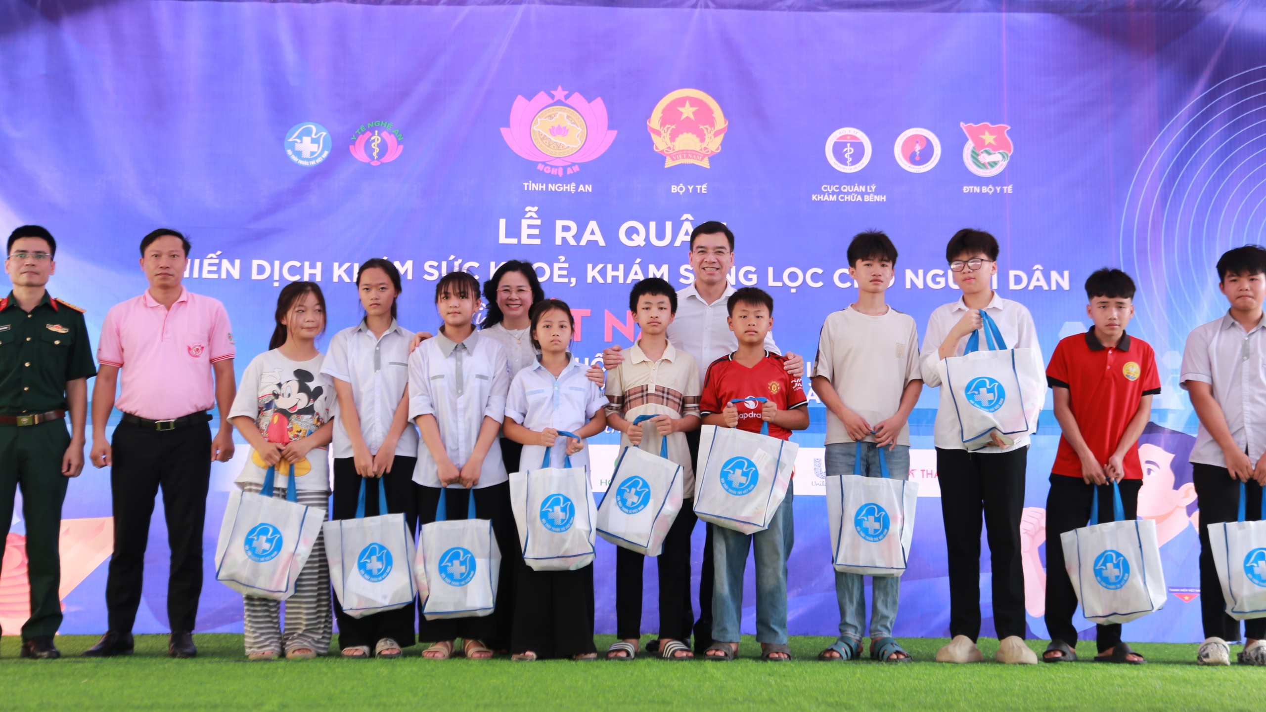 20260516092059-1778912354725884941831 Bộ trưởng Đào Hồng Lan: Chăm sóc sức khỏe người dân từ sớm, từ xa và ngay tại cơ sở- Ảnh 9.
