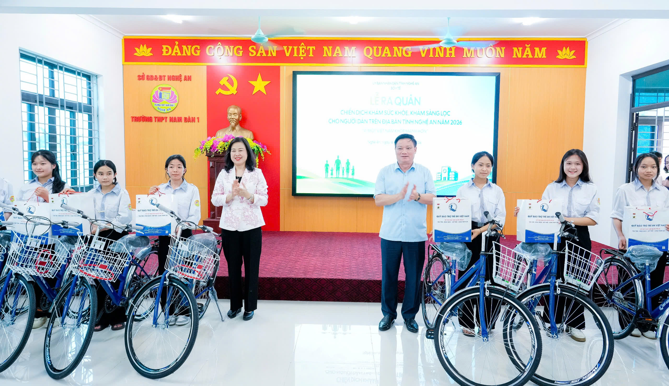2aoboqwmsqlhp9qi9ydwfo5pzrfczzt71gp2icii-1778917148997486195192 Bộ trưởng Đào Hồng Lan: Chăm sóc sức khỏe người dân từ sớm, từ xa và ngay tại cơ sở- Ảnh 8.