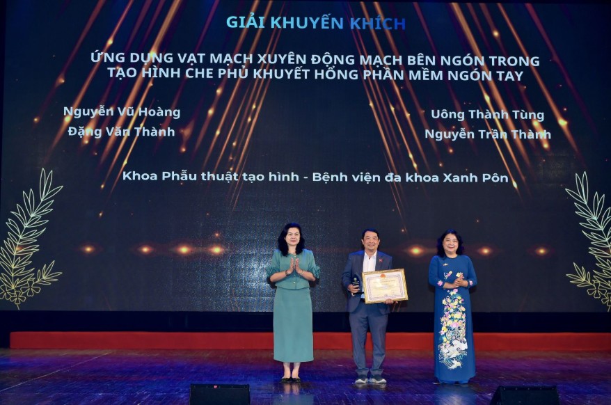 6a0b4dca5eb33-1779156871936-17791568721922140857577 20 năm khoa Phẫu thuật tạo hình, Bệnh viện Xanh Pôn: Chữa lành khuyết hổng, rẽ hướng hàng vạn cuộc đời khiếm khuyết- Ảnh 2.