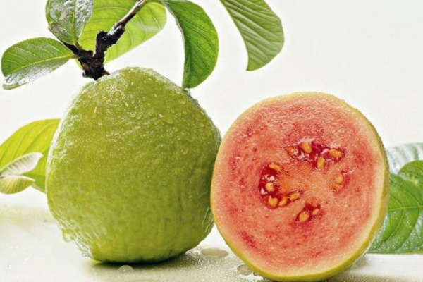 5 loại quả màu đỏ chống lão hóa và sản sinh collagen