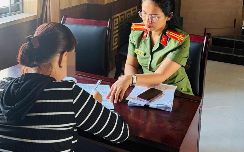 Xử phạt gần 370 triệu đồng với 7 đối tượng bán trái phép tài khoản ngân hàng