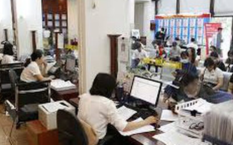Hà Nội tiếp nhận 230 chỉ tiêu không chuyên trách cấp xã vào công chức
