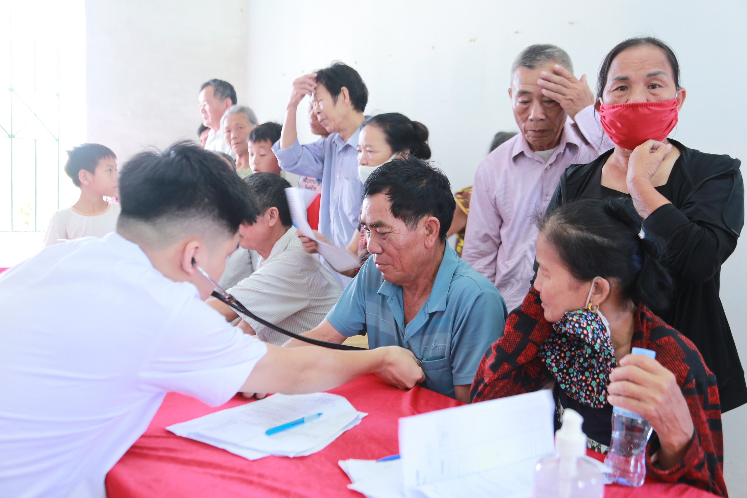 img3069jpg-1778912354990324173882 Bộ trưởng Đào Hồng Lan: Chăm sóc sức khỏe người dân từ sớm, từ xa và ngay tại cơ sở- Ảnh 11.
