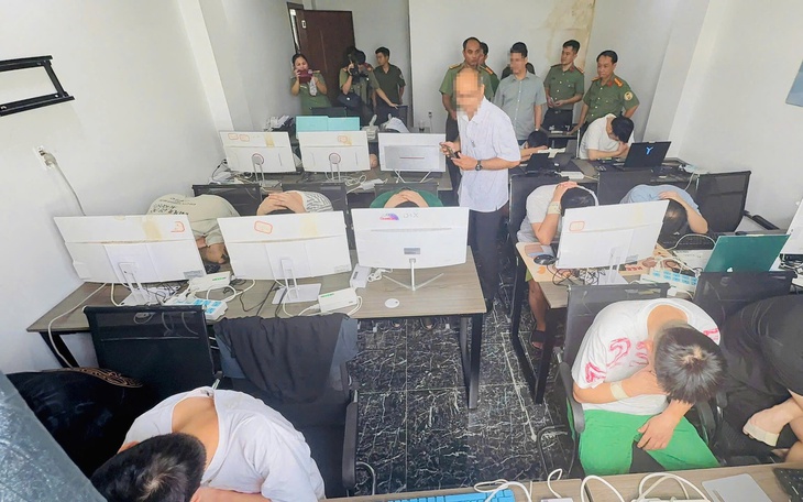 Phát hiện nhiều người nước ngoài thuê khách sạn lập "ổ" lừa đảo công nghệ cao ở TPHCM